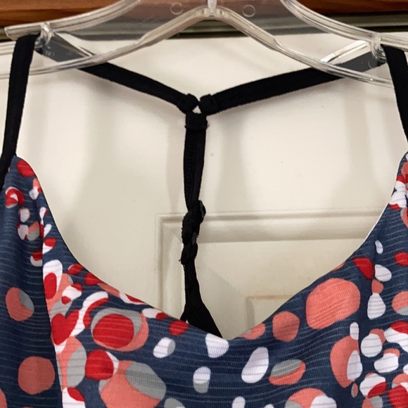 Mountain Hardware Yoga Top - Picture 3 of 7